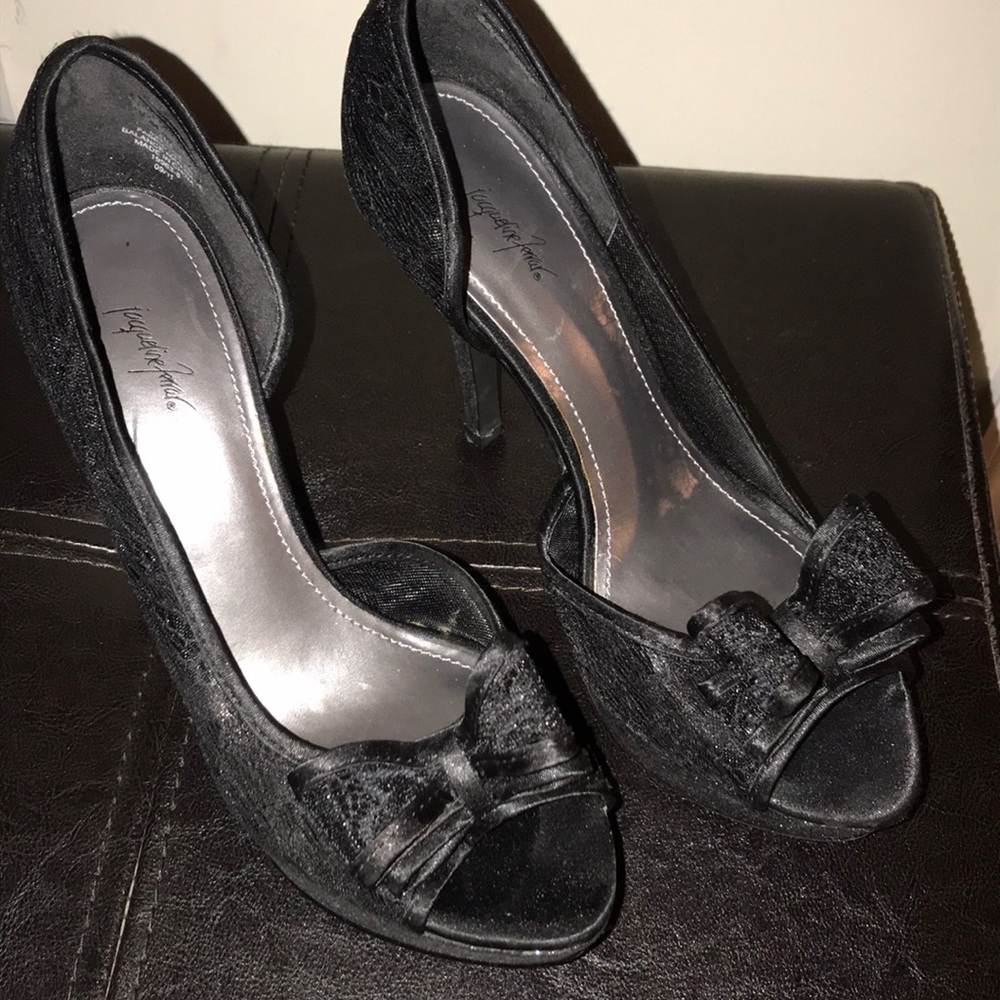 Sexy black lace 4 1/2 inch lace after five pumps